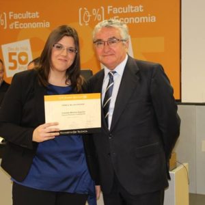 COMEVA premia a la mejor estudiante del grado en Finanzas y Contabilidad